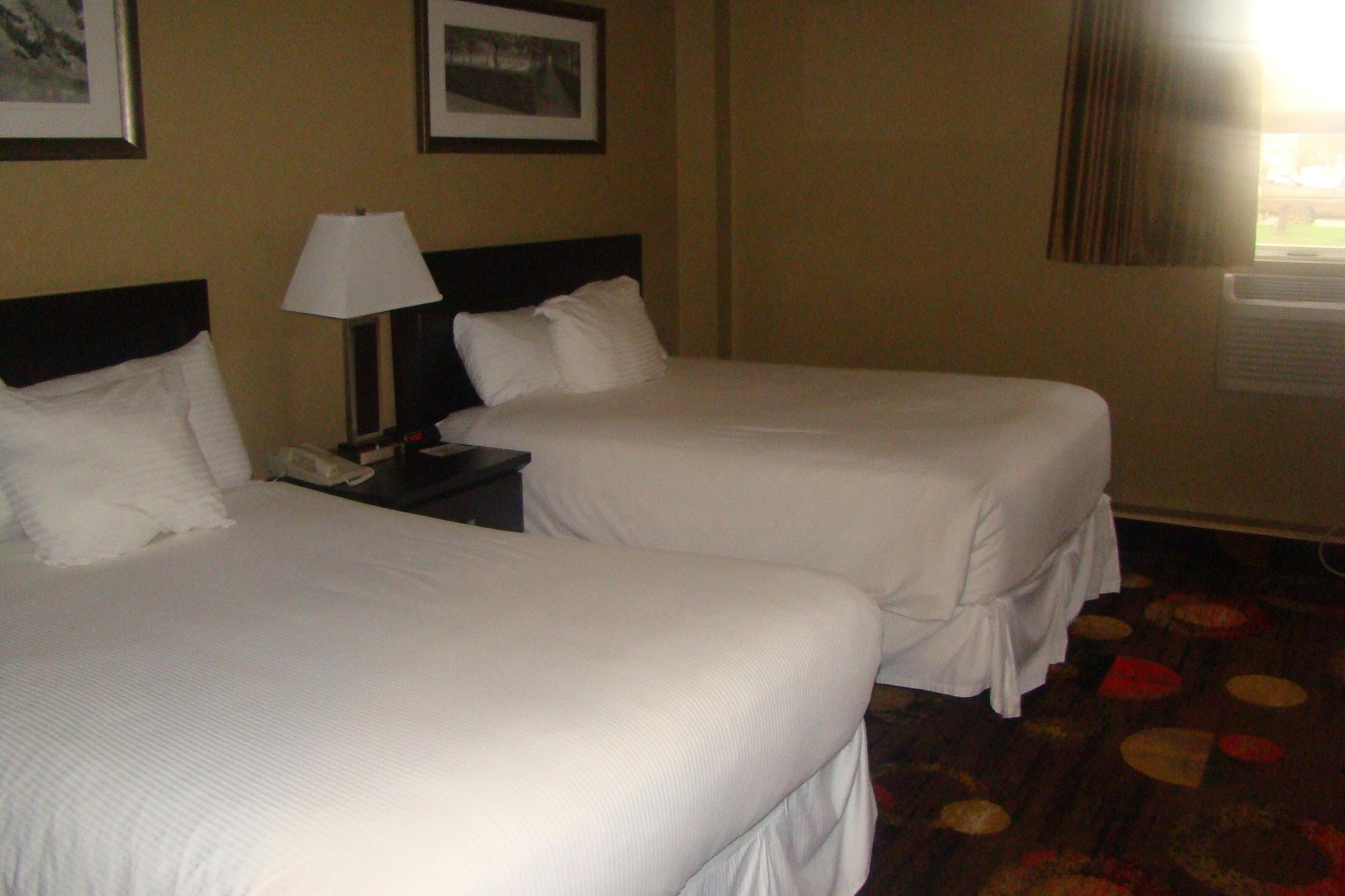 Stonebridge Hotel Fort Mcmurray Exterior foto